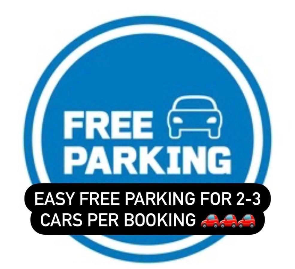 Free Parking In Beautiful Lachine Montréal Buitenkant foto